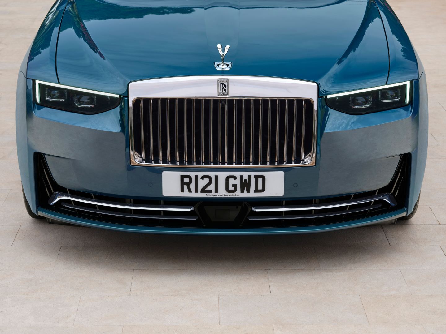 SMALL_Rolls-Royce_Ghost_Series_II (8)